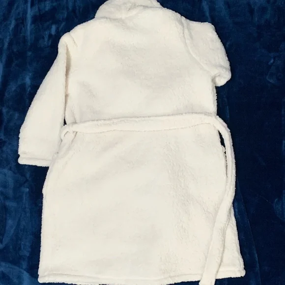 Soft Robe - Picture 2 of 5